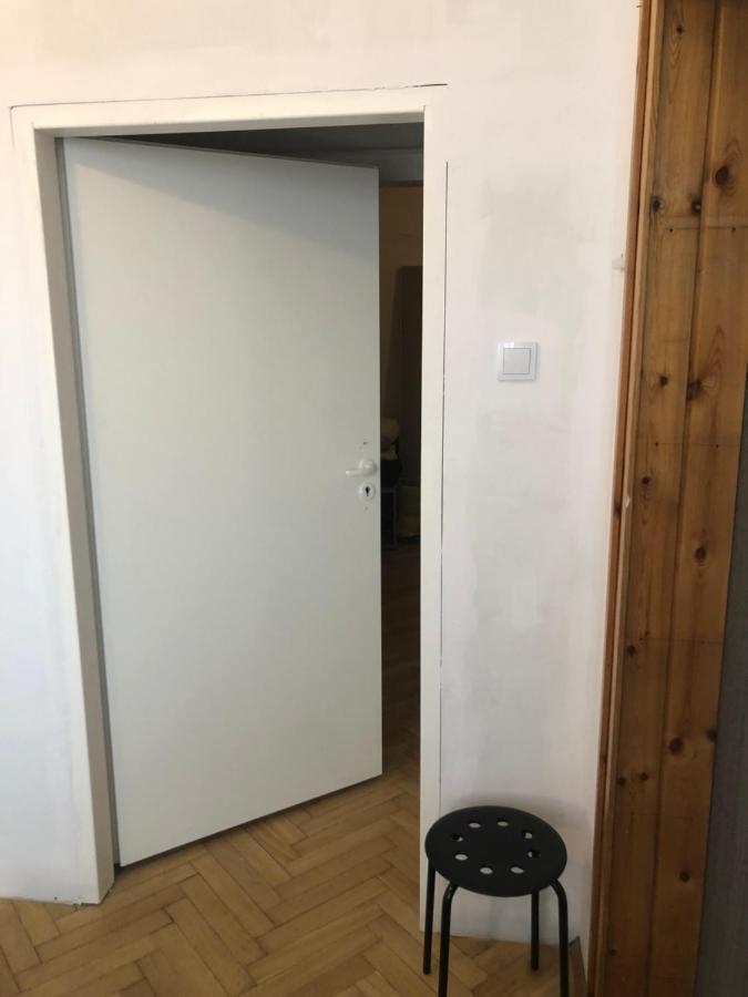 Pokoj 12A Apartman Krakkó Kültér fotó